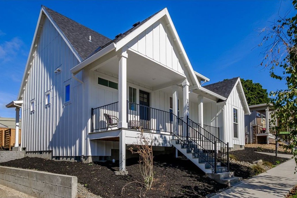 New Construction Modern Farmhouse